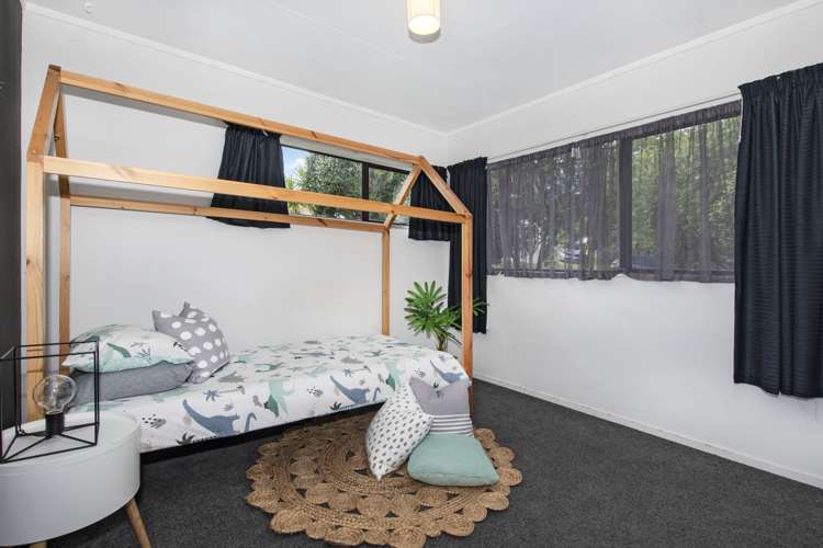 56 Raumati Crescent Onerahi_15