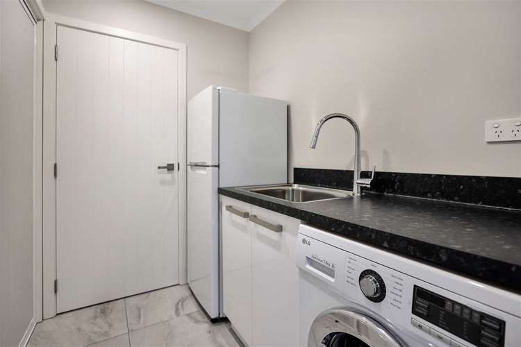 2 Douglas Drive Allenton_21