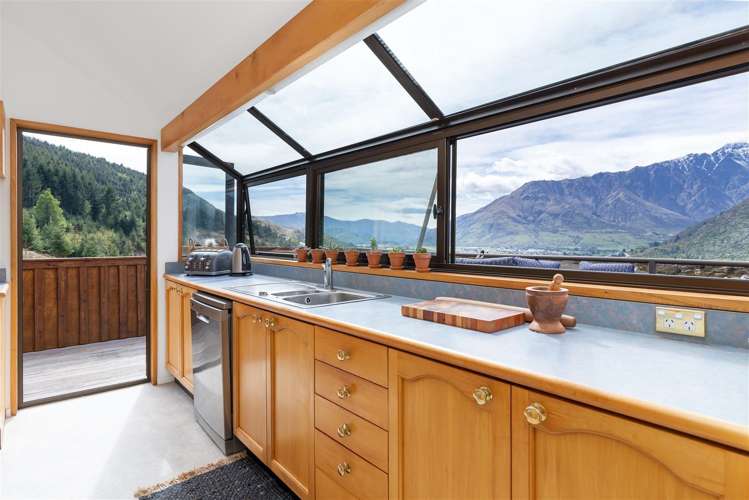 9 Miners Lane Queenstown_8