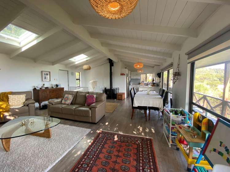 22 Pendrell Road Piha_10