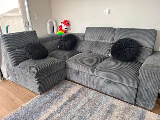 101 Golf Road New Lynn_2