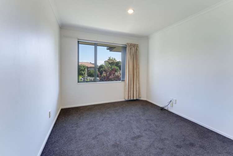 27 Kingsford Drive Stoke_10