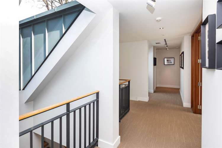 3 Helmores Lane Merivale_23