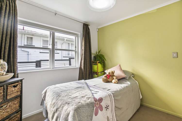 26 Fordham Street Beach Haven_8