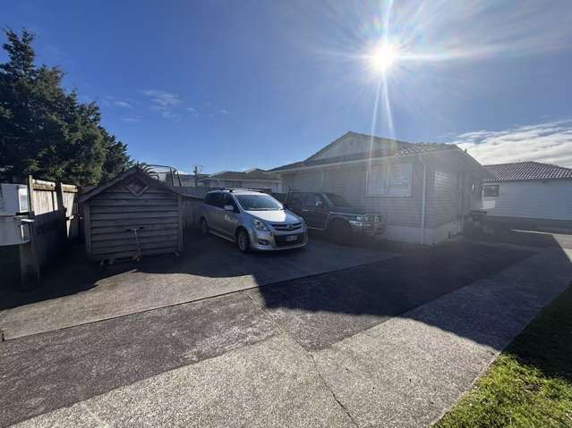 3 bedrooms, Henderson