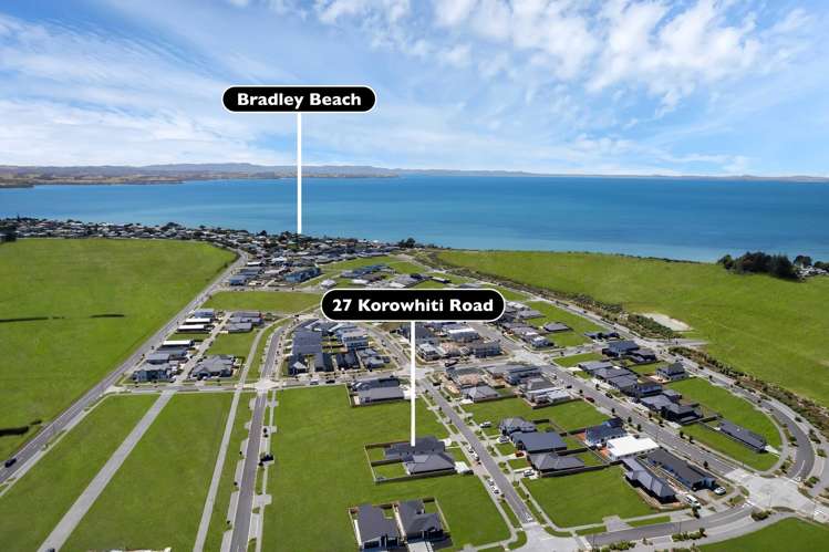 27 Korowhiti Road Clarks Beach_29