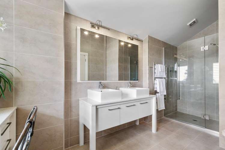 25 Panorama Heights Orewa_15