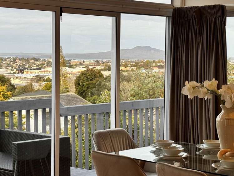 1/60 Chivalry Road Glenfield_5