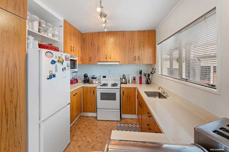 32 Sunningdale Street Wattle Downs_8