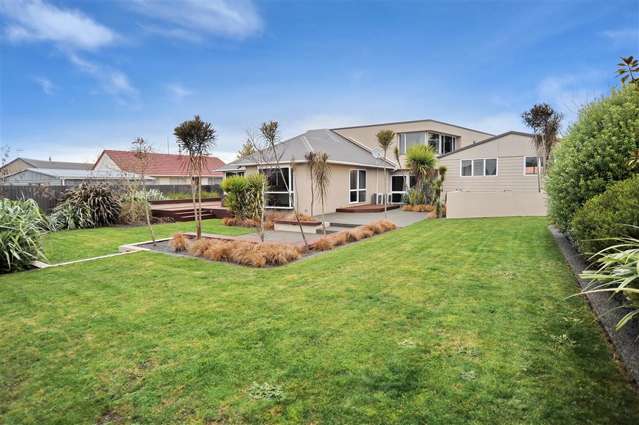 27 Farquhars Road Redwood_1