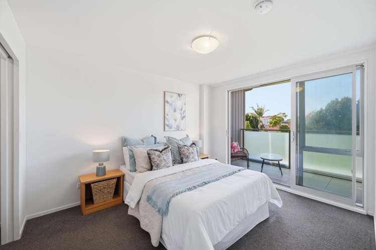 B12/30 Bute Road Browns Bay_7
