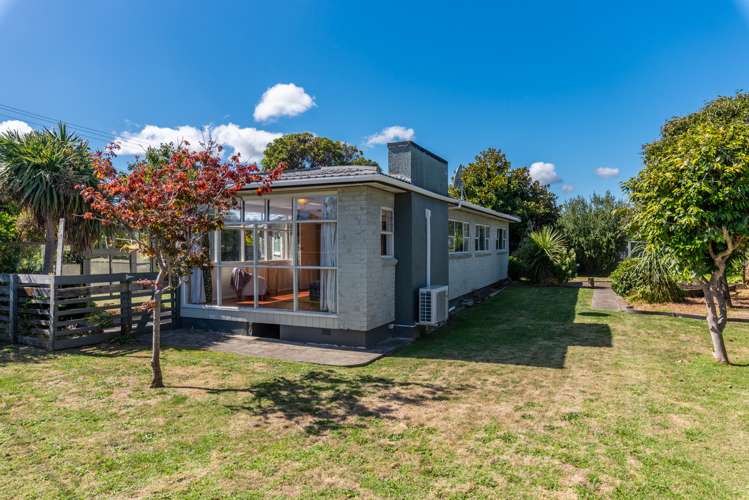 44 Menin Road Raumati South_15