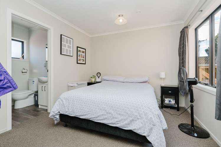 4/82 Clyde Street Hamilton East_7