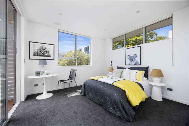 15 Queen Mary Avenue Epsom_11