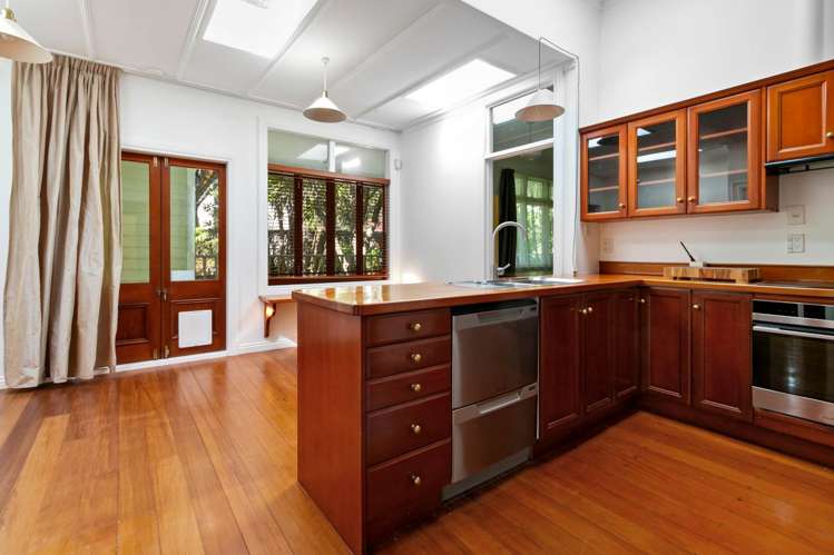 55 Mount St John Avenue Epsom_14