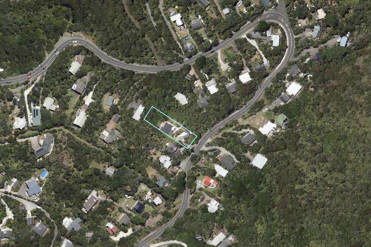 15 Piha Road Piha_19