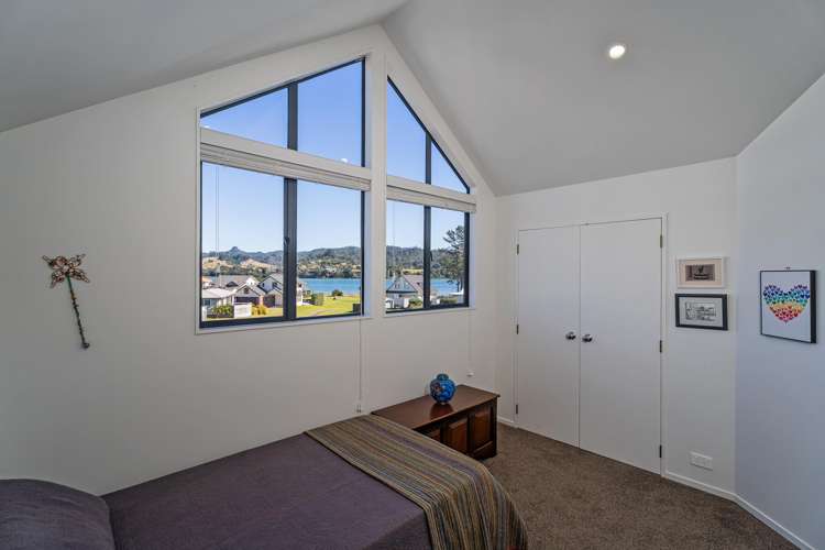 29 Pleasant Place Pauanui_16