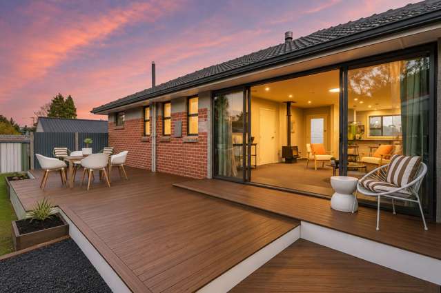 Open plan & outdoor living & garaging