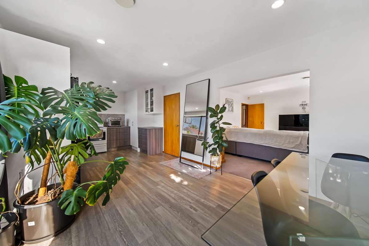 2/21B Northcote Road_2