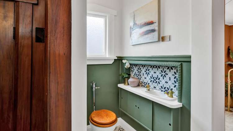 19 Baring Terrace Strandon_13