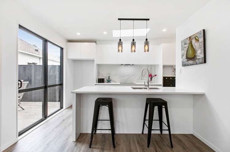 3/14 Waddell Avenue Point England_6