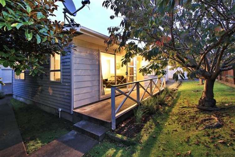 2 Pascoe Avenue Paremata_0