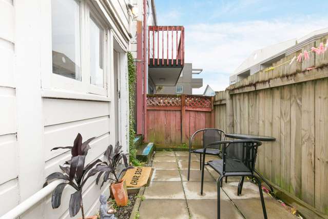 21 Hanson Street Mount Cook_1