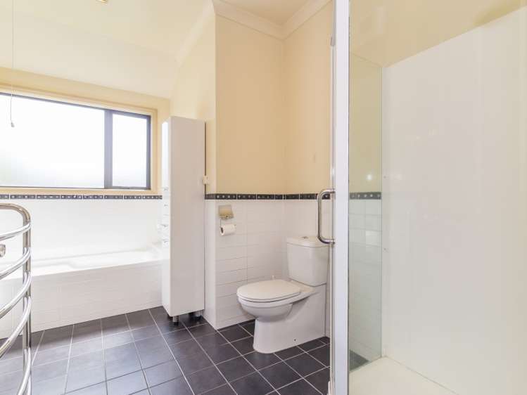 5 Marua Palm Grove Timberlea_19