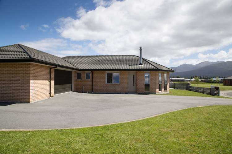 19 Broughton Place Te Anau_23