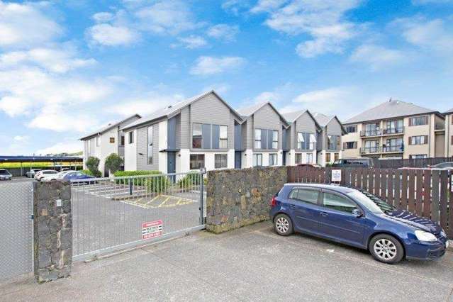 Discover Modern Living in Mt Wellington!