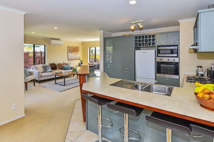 16 Greta Banks Place Wattle Downs_9