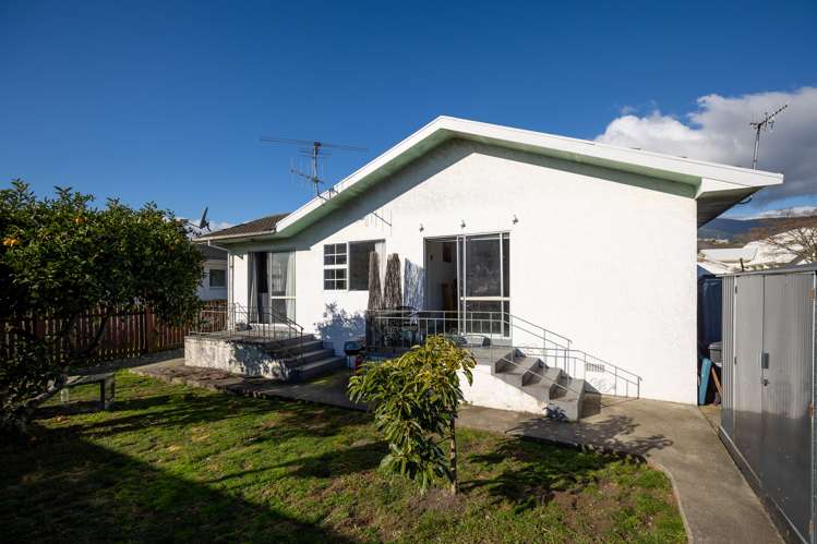 2/120 Nayland Road Stoke_0