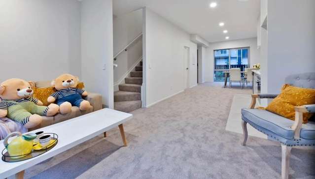 13/3 Matuhi Rise Henderson_4