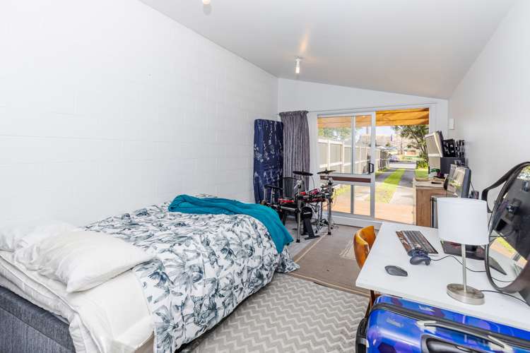 7 Connolly Place Huntly_25