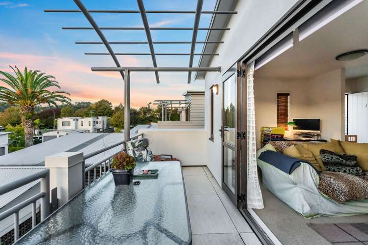 14/92 Bush Road Albany_3