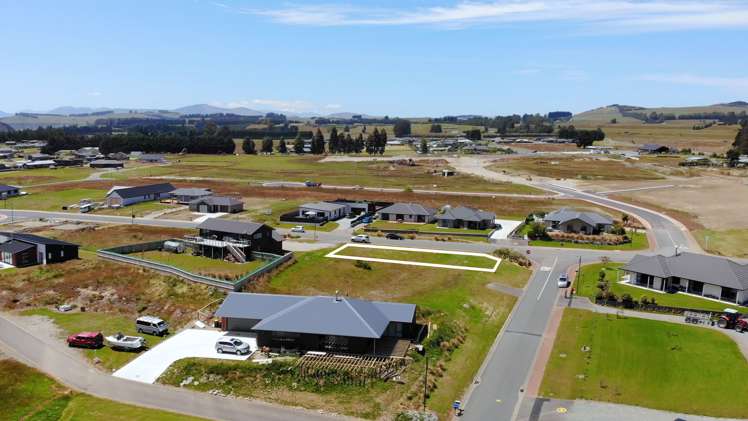 2 Tawera Place Te Anau_5