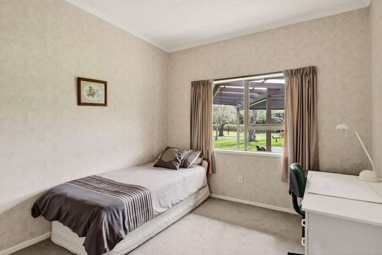 75 Sponge Bay Road Wainui_17