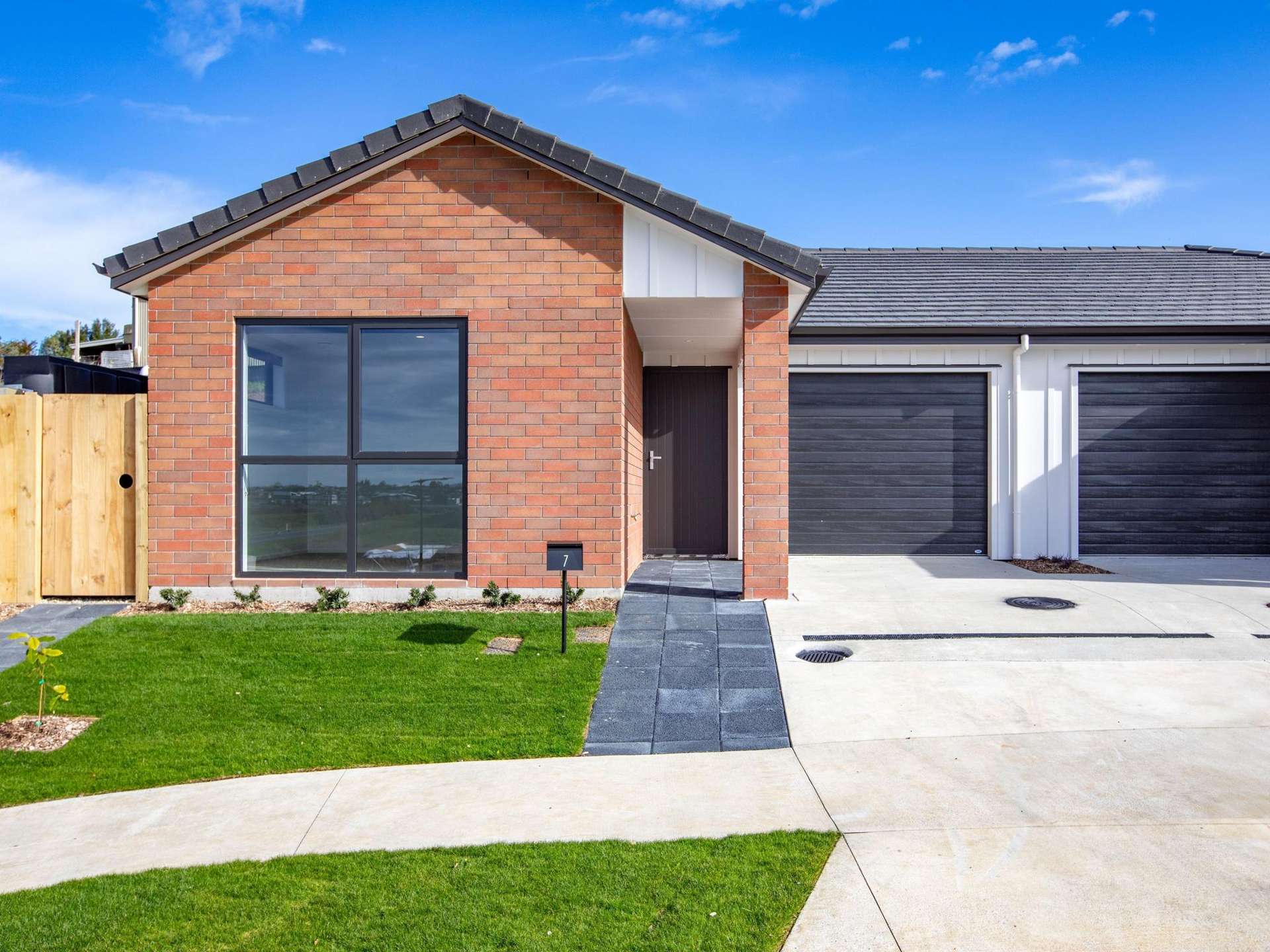 7 Waruhia Crescent Rototuna North_0