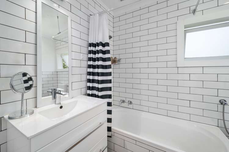 1/14 Mere Road Taupo_6