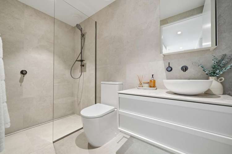 4/22 Clissold Street Merivale_22