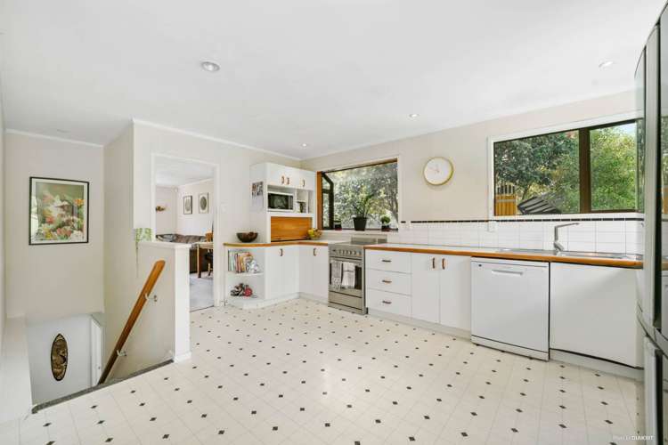 18 Beechdale Crescent Pakuranga Heights_16