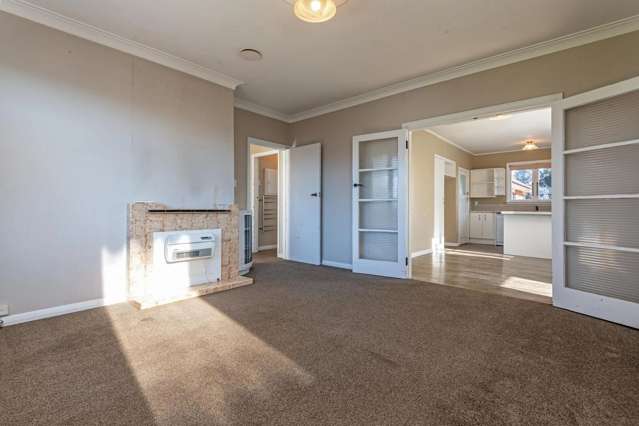 56 Shamrock Street Takaro_2