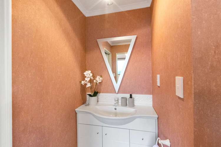 7 Robertson Street Gore_29