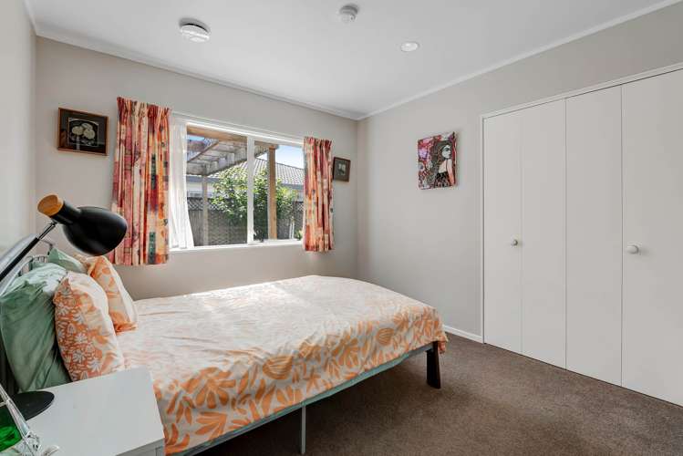 4 Lakeside Drive Orewa_18