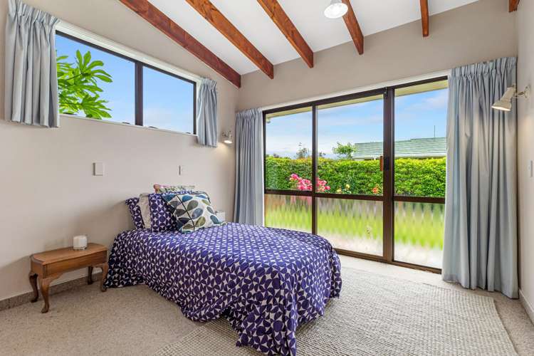 11 Stuart Street Levin_11