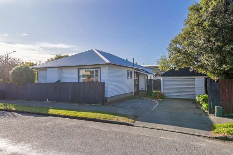 94 Racecourse Road Sockburn_25