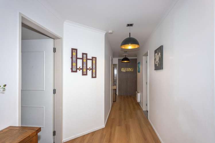 29 Johnstone Drive Fitzherbert_14