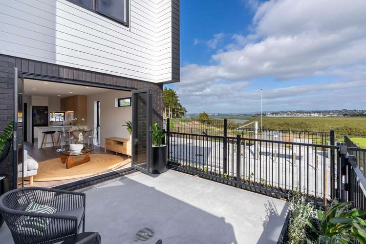 11/10 Ngaroma House Drive Hobsonville_14