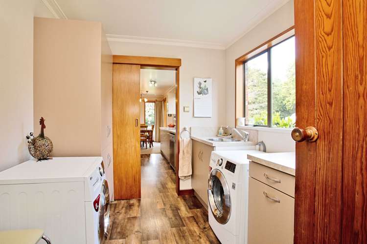 54 Mckellar Road Seaward Bush_14