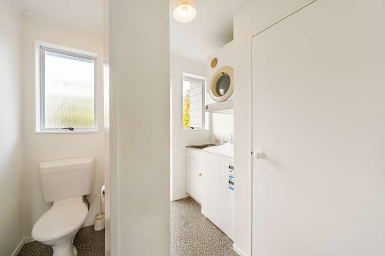 8 James Cook Drive Whitby_22